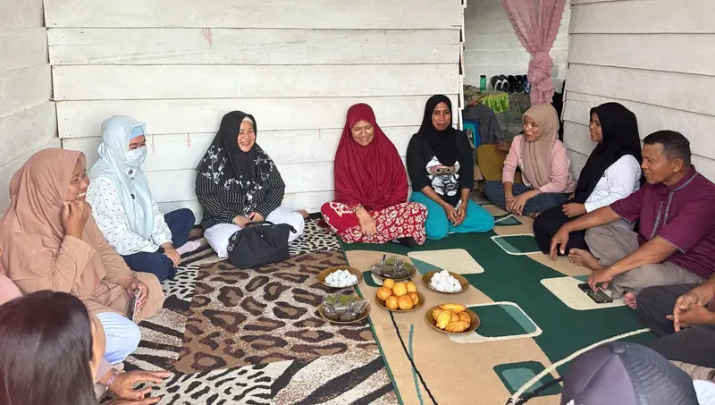 Berita Warga Gelar Doa Syukuran Bedah Rumah Bantuan Keluarga Murad